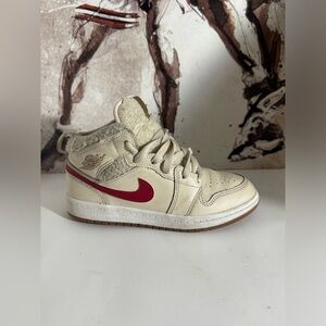 Nike shoes size size 1y